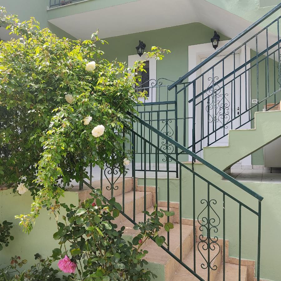 Vila Rosegarden Sami  Exteriér fotografie