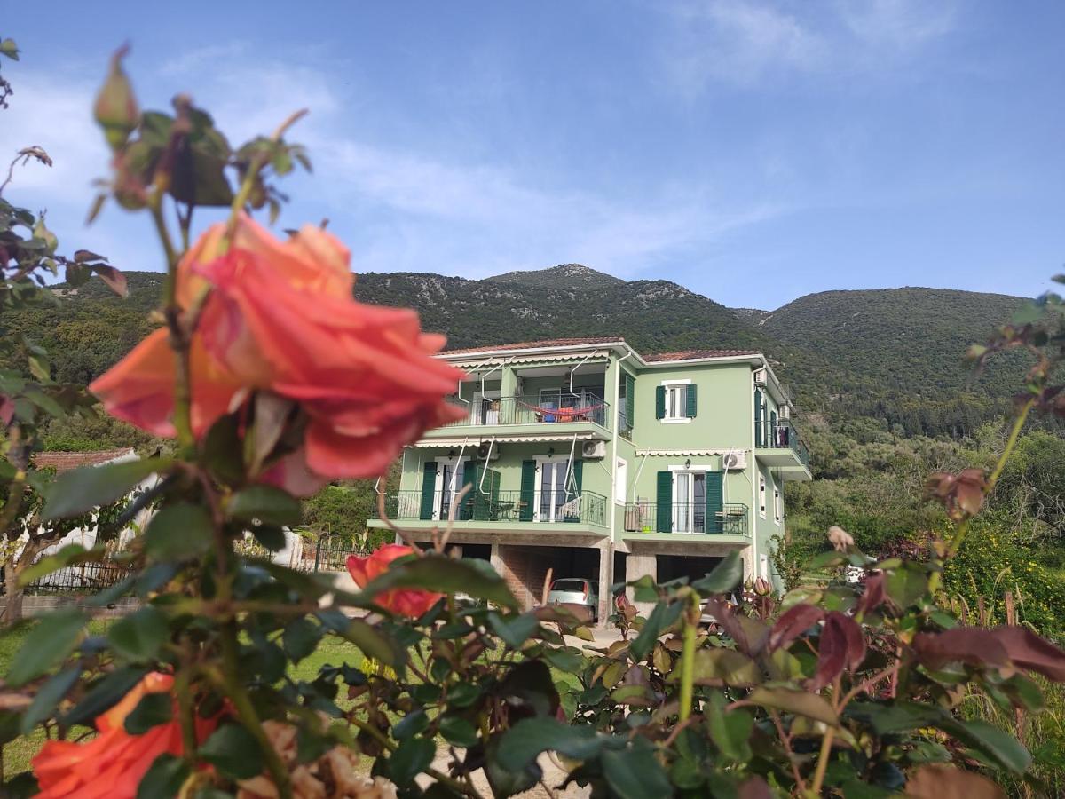 Vila Rosegarden Sami  Exteriér fotografie